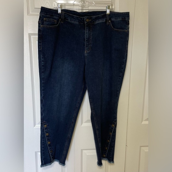 NWOT never worn Slimsations by Multiples cropped denim Women’s Plus Size 20W - Picture 12 of 12